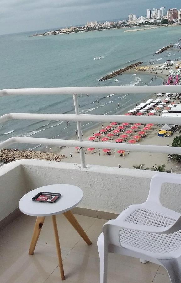 Apartamento , Vista A La Ciudad Antigua Y Playa Cartagena Luaran gambar
